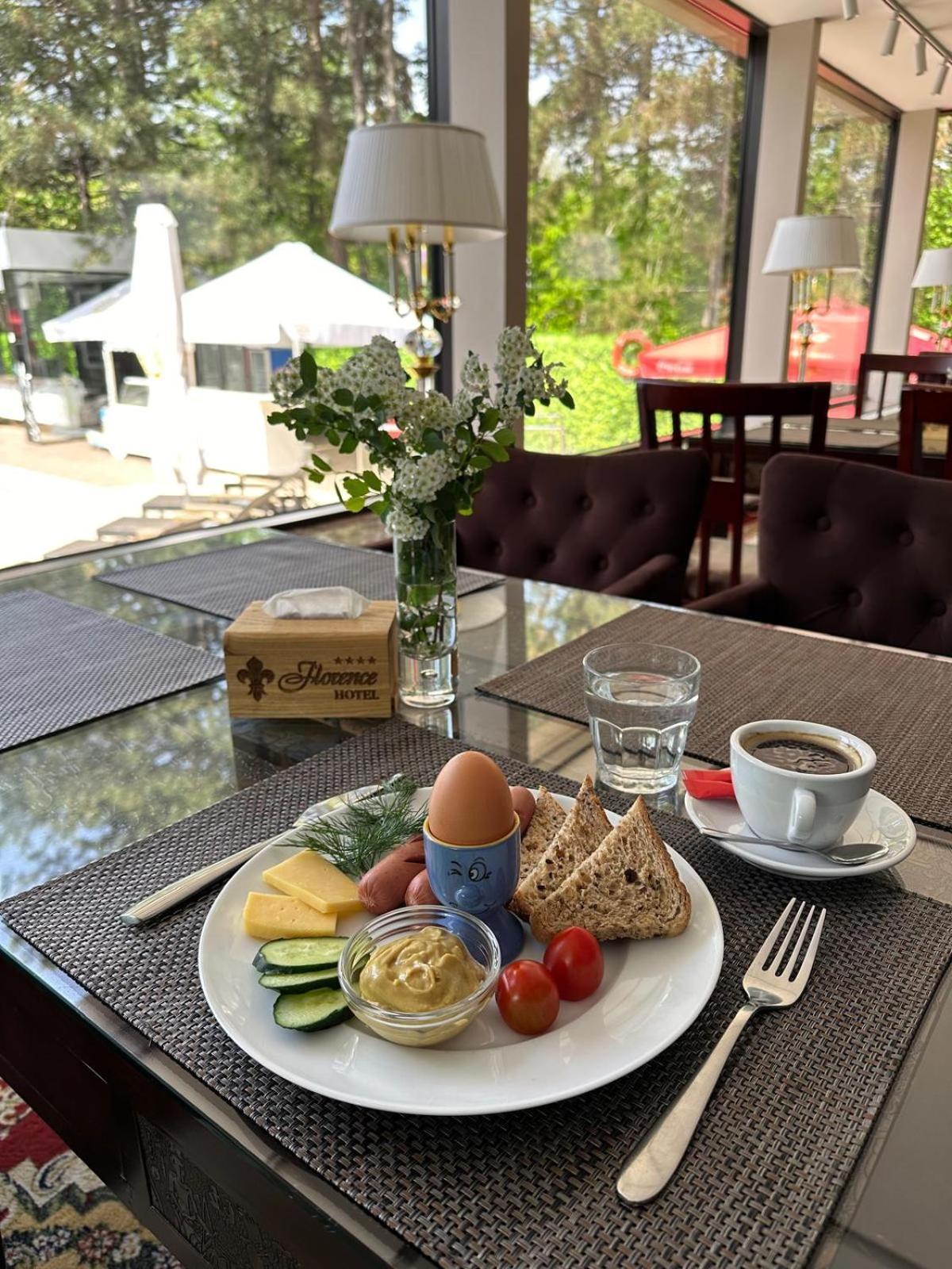 Hotel Royal Florence Кишинів Екстер'єр фото