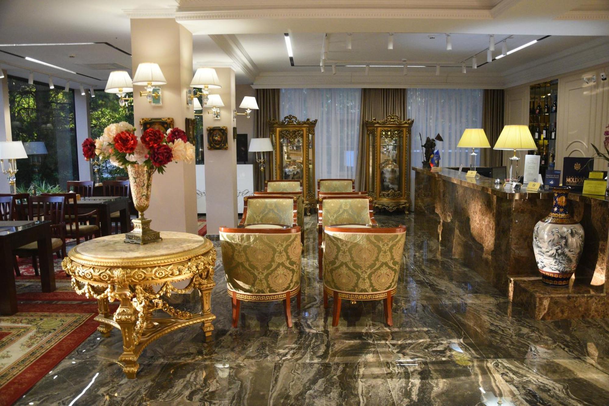 Hotel Royal Florence Кишинів Екстер'єр фото